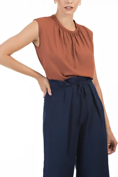 Blusa Gola Alta Franzido Conha