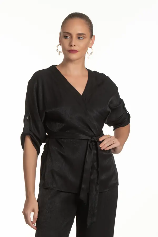 Blusa Kimono Satine Preto