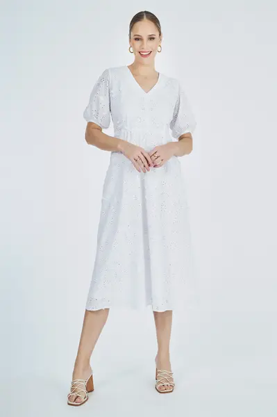 Vestido Bordado 3d Branco