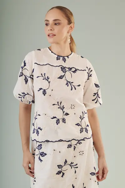 Blusa Mangas Ravenna Off White/marinho