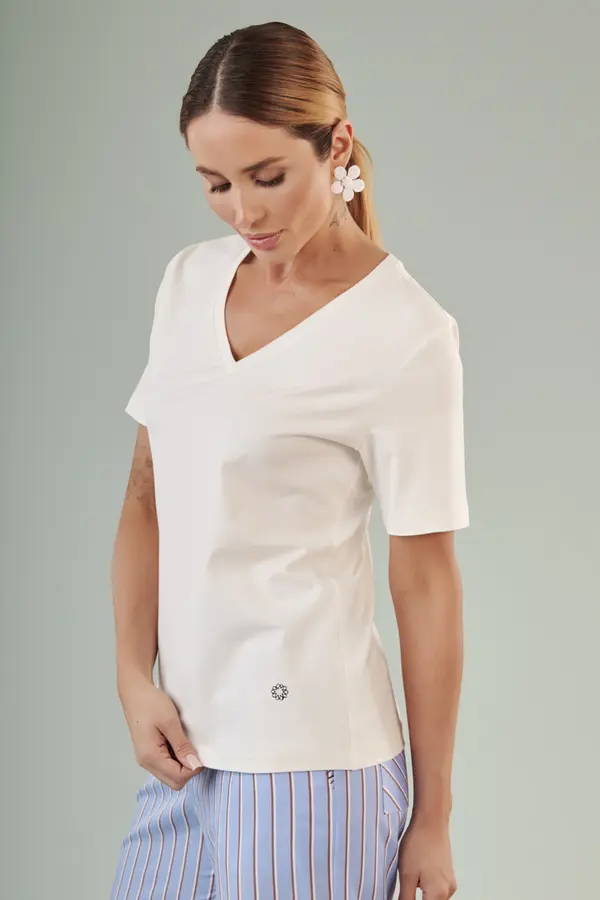 T Shirt Decote V Algodao Pima Off White