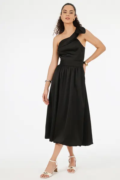 Top Assimetrico Viena Preto