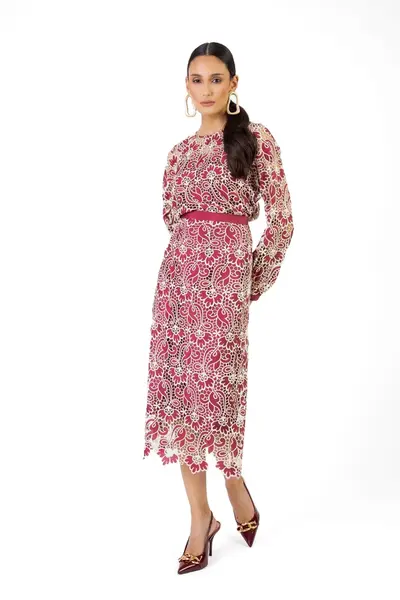 Blusa Bordado Floral Burgundy