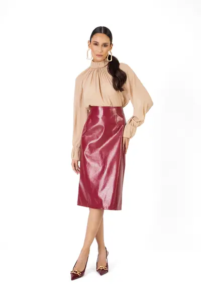 Saia Reta Couro Shine Burgundy