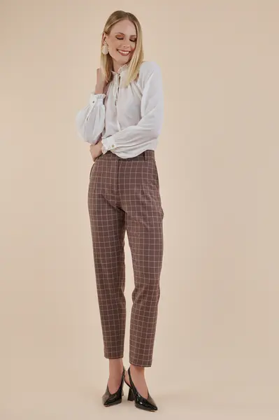 Calca Slim Xadrez Grid Cacau