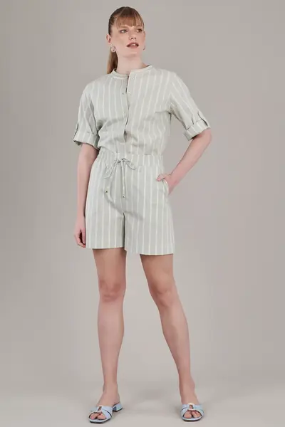 Short Listras Bordado Verde/bege