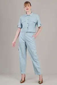 Azul