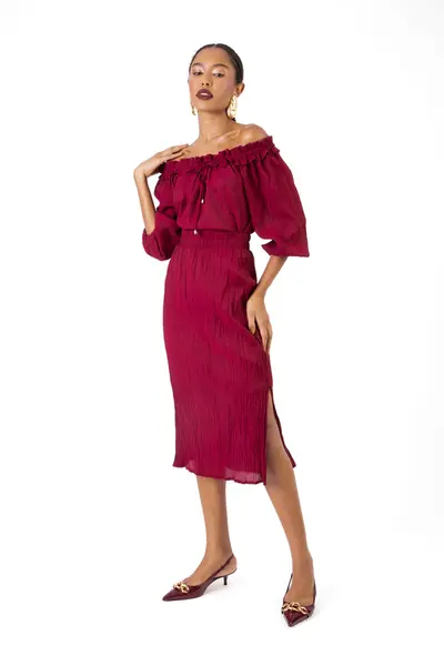 Blusa Off Sholder Crinkle Burgundy
