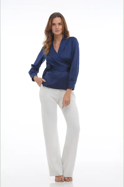 Blusa Cachequer Gola Marinho