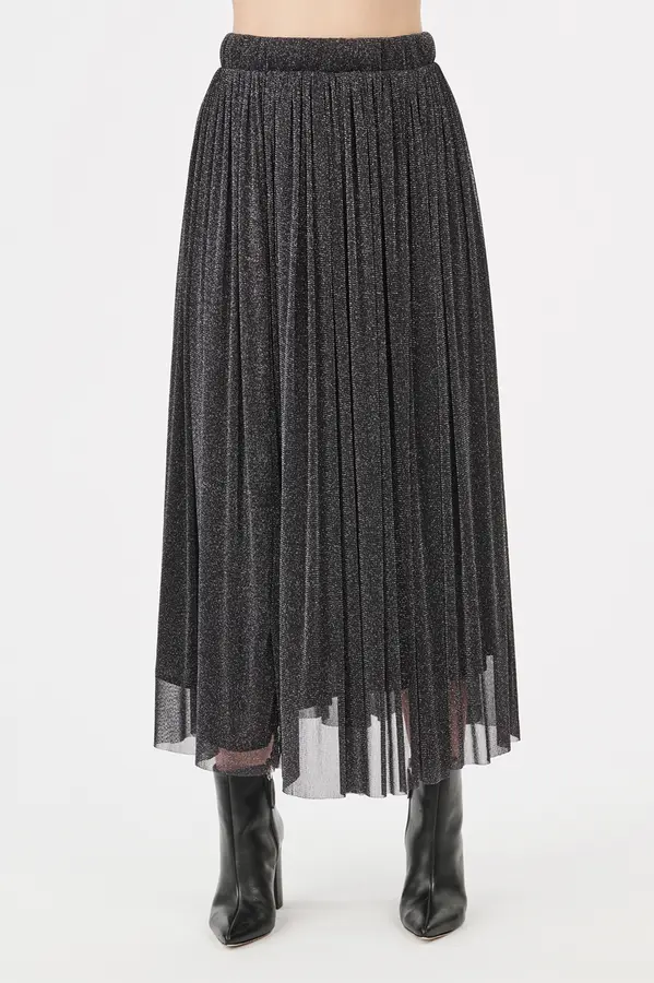 Saia Rodada Tule Metal Preto