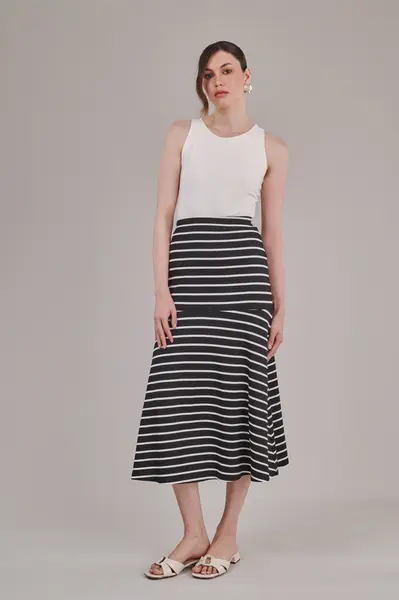 Saia Listra Crepe Preto/off Wh