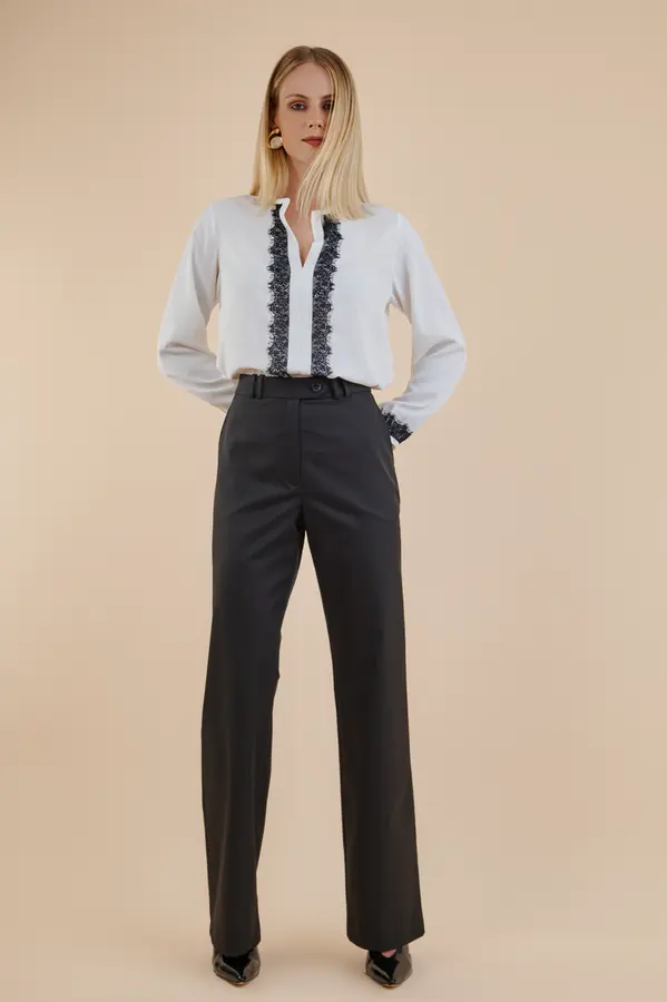 Blusa Detalhe Chantilly Off Wh