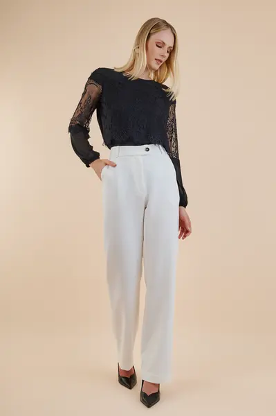 Calca Reta Venetto Off White