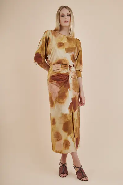 Blusa Maxi Print Bege/marrom