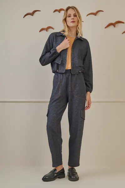Jaqueta Eco Gola Alta Preto
